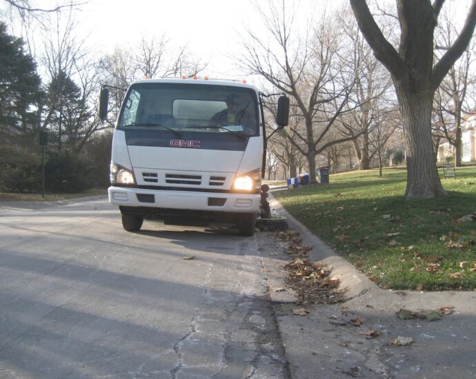 street sweeping in neighborhoods and cities in and around kansas city mo and kansas